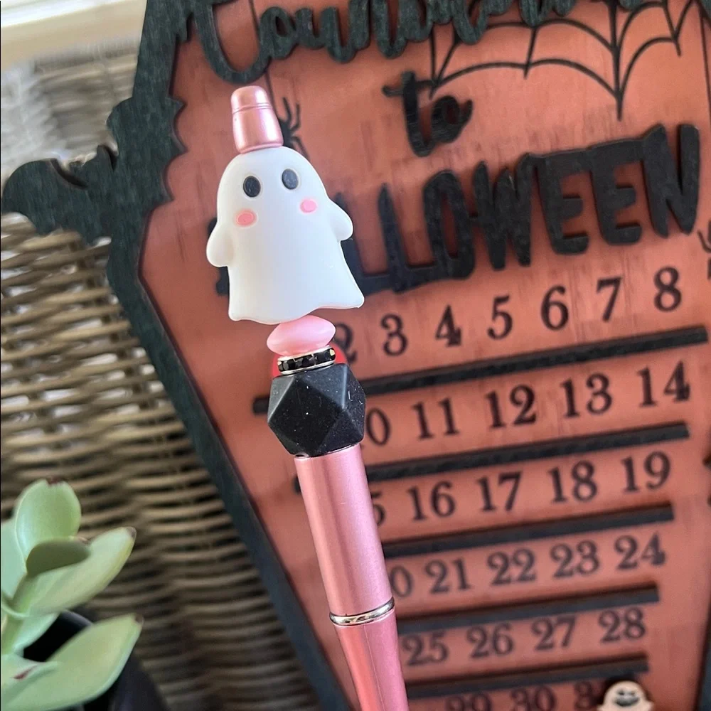 Pink Ghost Themed Pen
